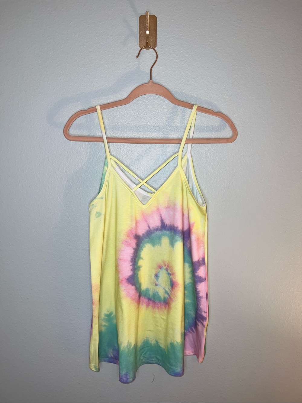 Tie-Dye Yellow Spiral V-Neck Strappy Tank Top 💛🩷💜